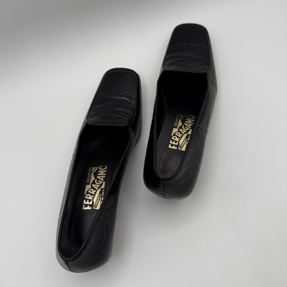 VTG Salvatore Ferragamo Black Leather Embossed Sorbet Nero PebbleSlip On Loafers - Picture 9 of 17